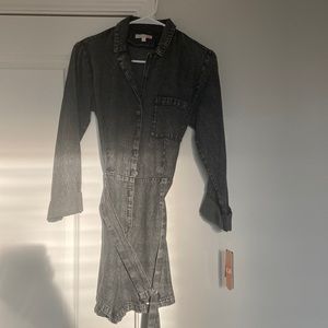 Gianni Binni Grayish black  romper with belt. NWT